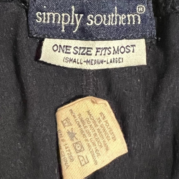 Simply Southern Charleston Cropped Leggings Navy One Size - Picture 2 of 3